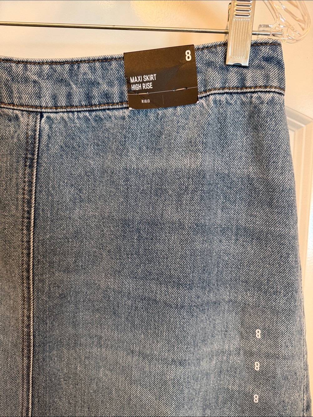NWT Classic Denim A-Line Skirt w/ Front Slit, Size 8 - Picture 2 of 13